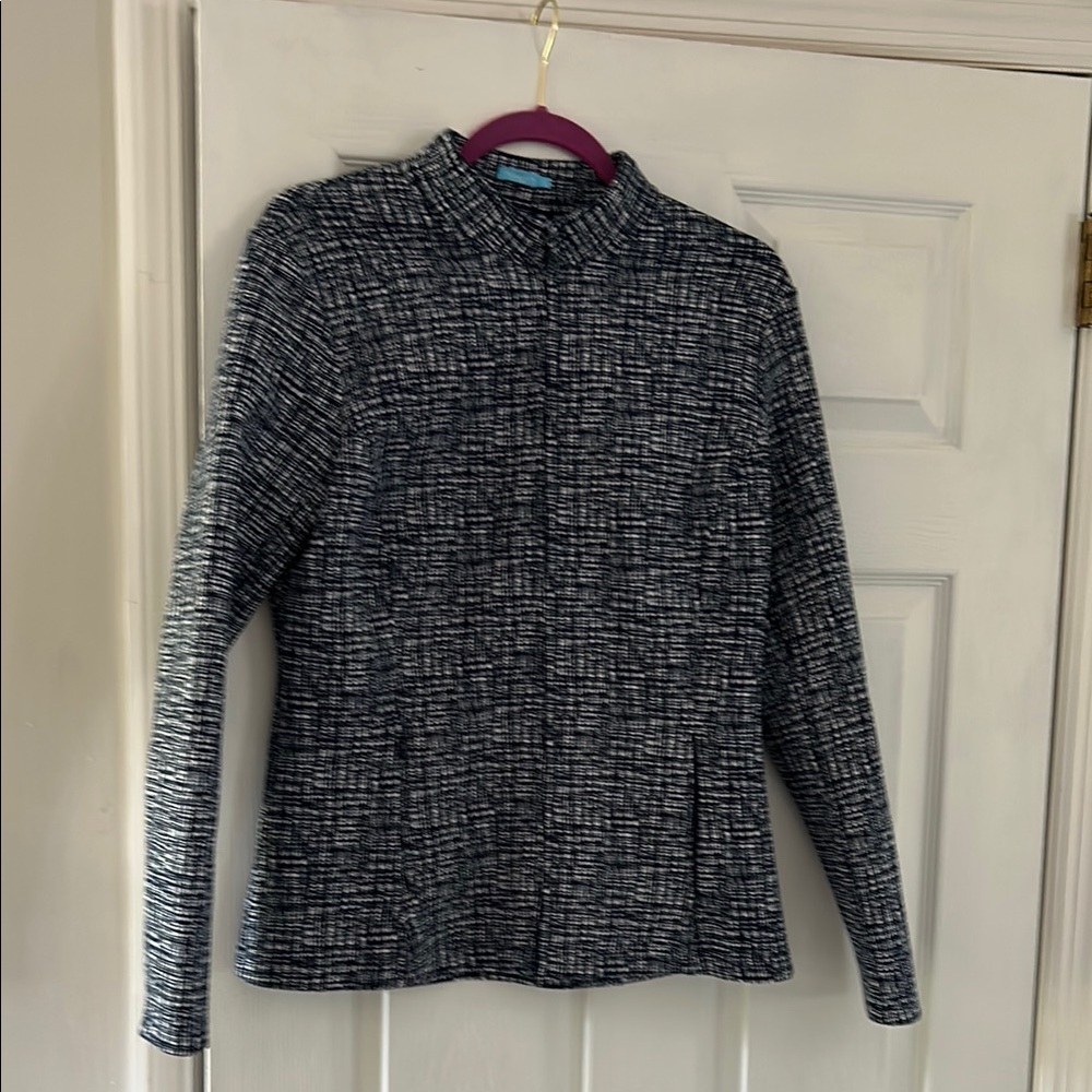 J. McLaughlin Blue and white pattern size large